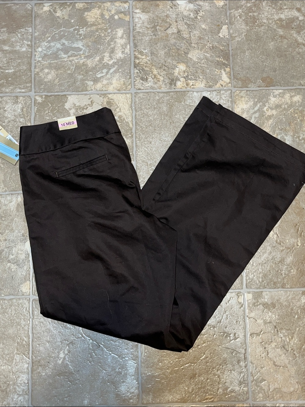 NWT Docker’s Mid-Rise Curvy fit pants